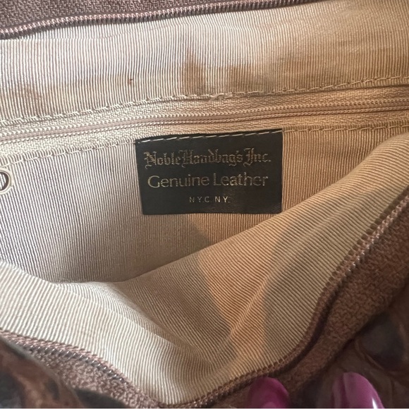 Vintage Noble Handbags Inc Leather Croc Embossed Crossbody Purse - Picture 4 of 6